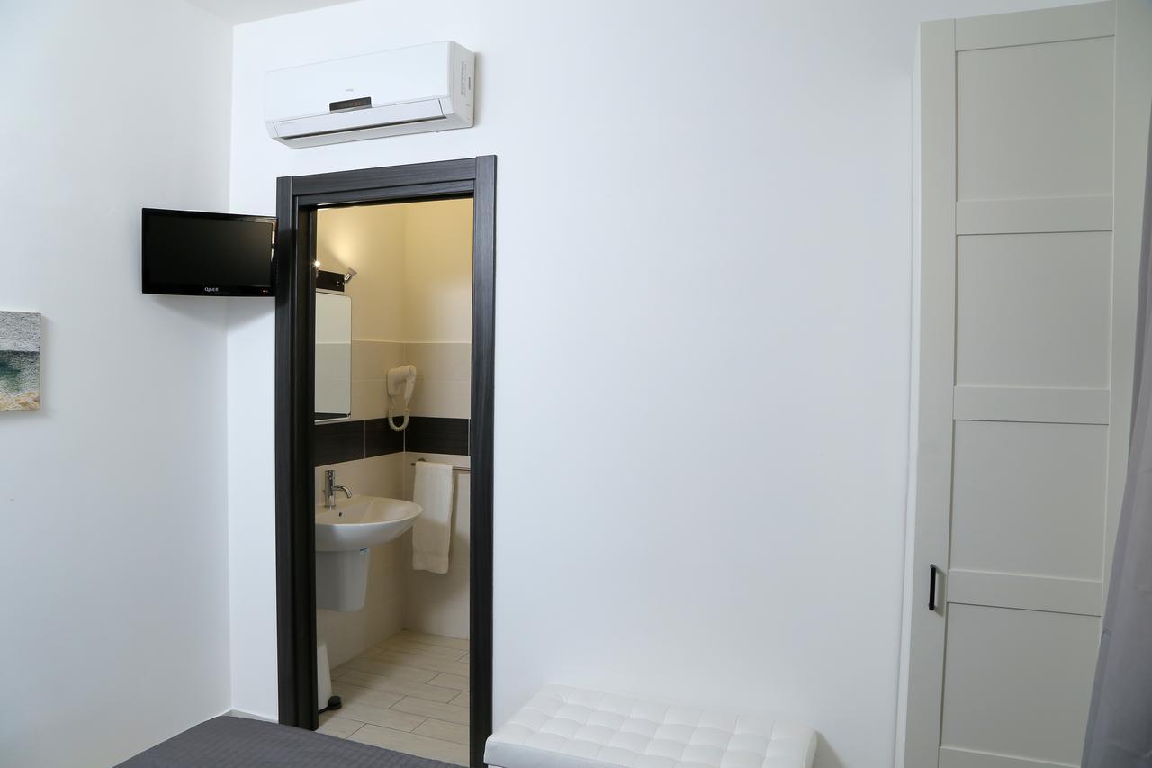 Rooms La Perla Del Mare Margherita Di Savoia Buitenkant foto